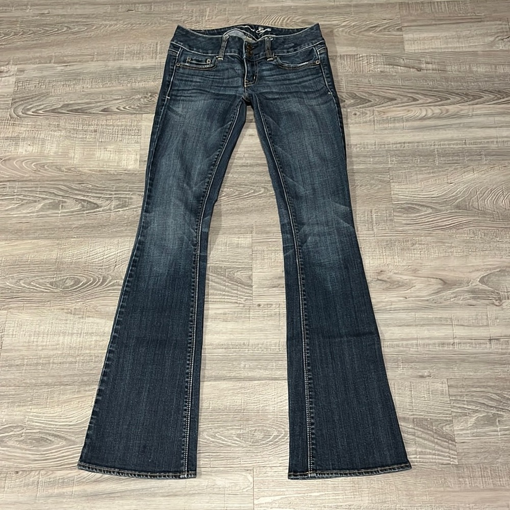 AE artist jeans